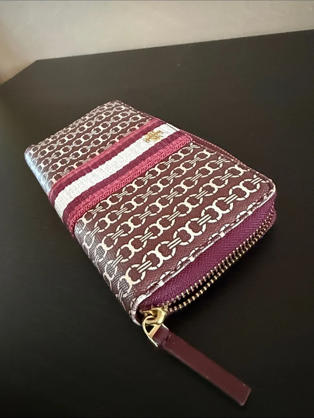 Tory Burch #burgundy canvas bottom